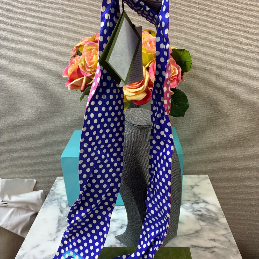 NWT Authentic Gucci Silk Pink & Purple Polka Dot Head Band Wrap - Size Small - Picture 5 of 9